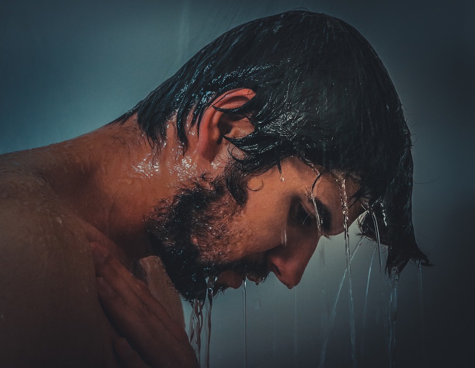 ALUSEB® Shampoo Doccia: detergente efficace contro la dermatite seborroica